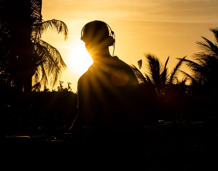 DJ Sunset - pool party